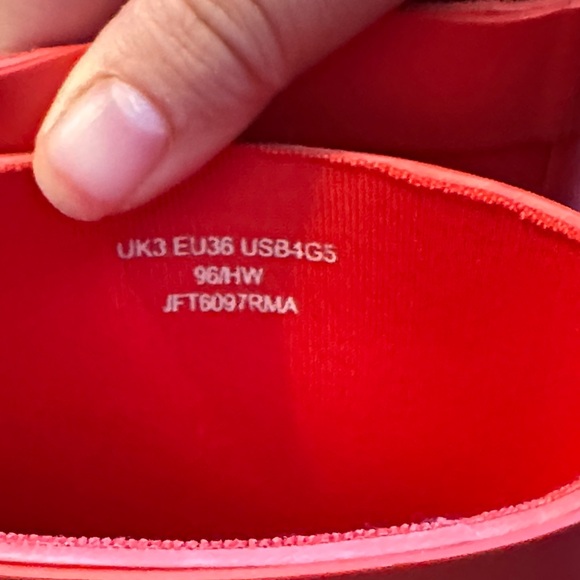 PRICE FIRM NO OFFERS Hunter Women’s  Bright Red Rain Boots - Picture 13 of 14